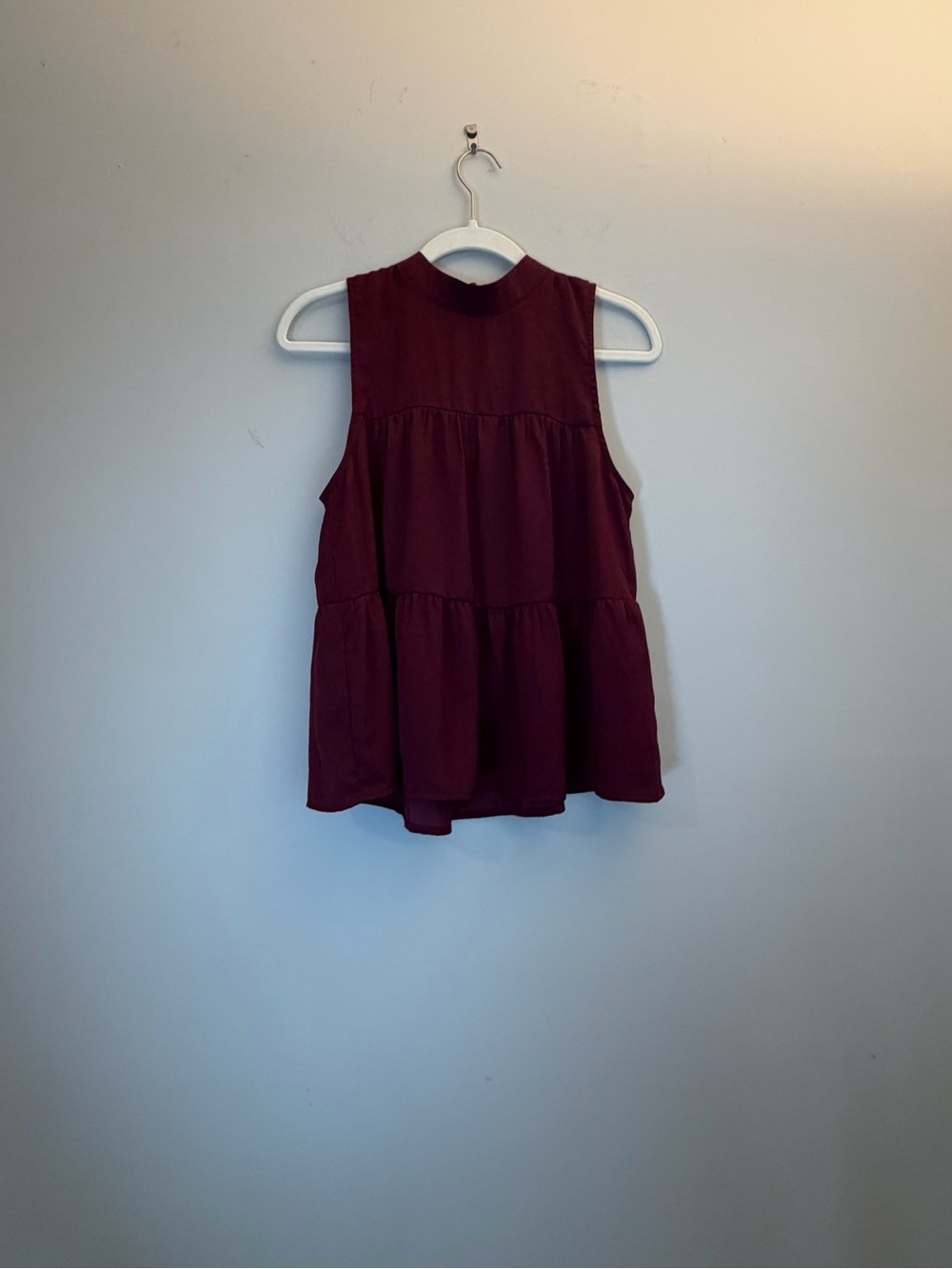 Banana Republic Sleeveless Tiered Blouse in Deep Wine size S